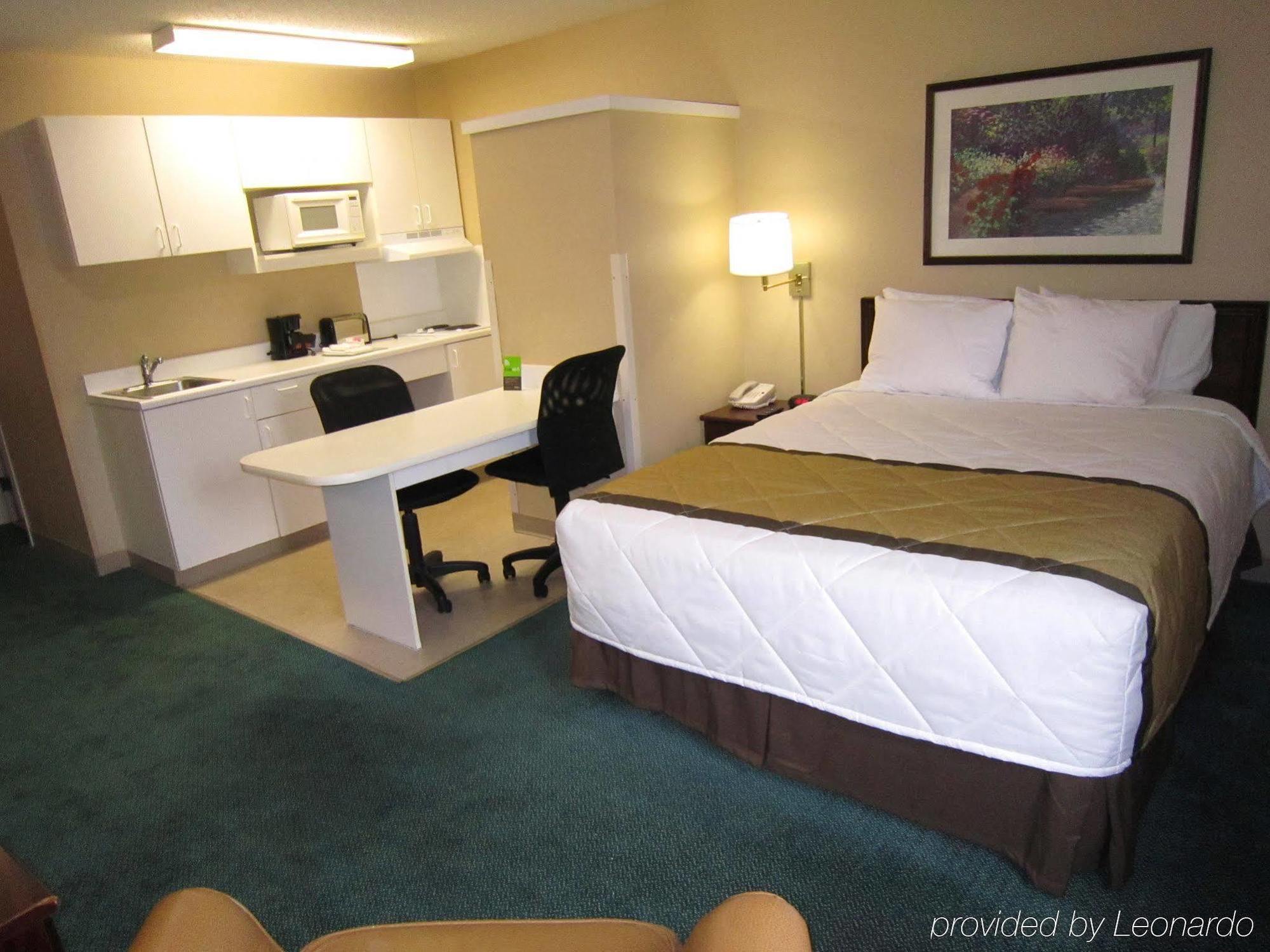 Mainstay North - Worthington Hotel